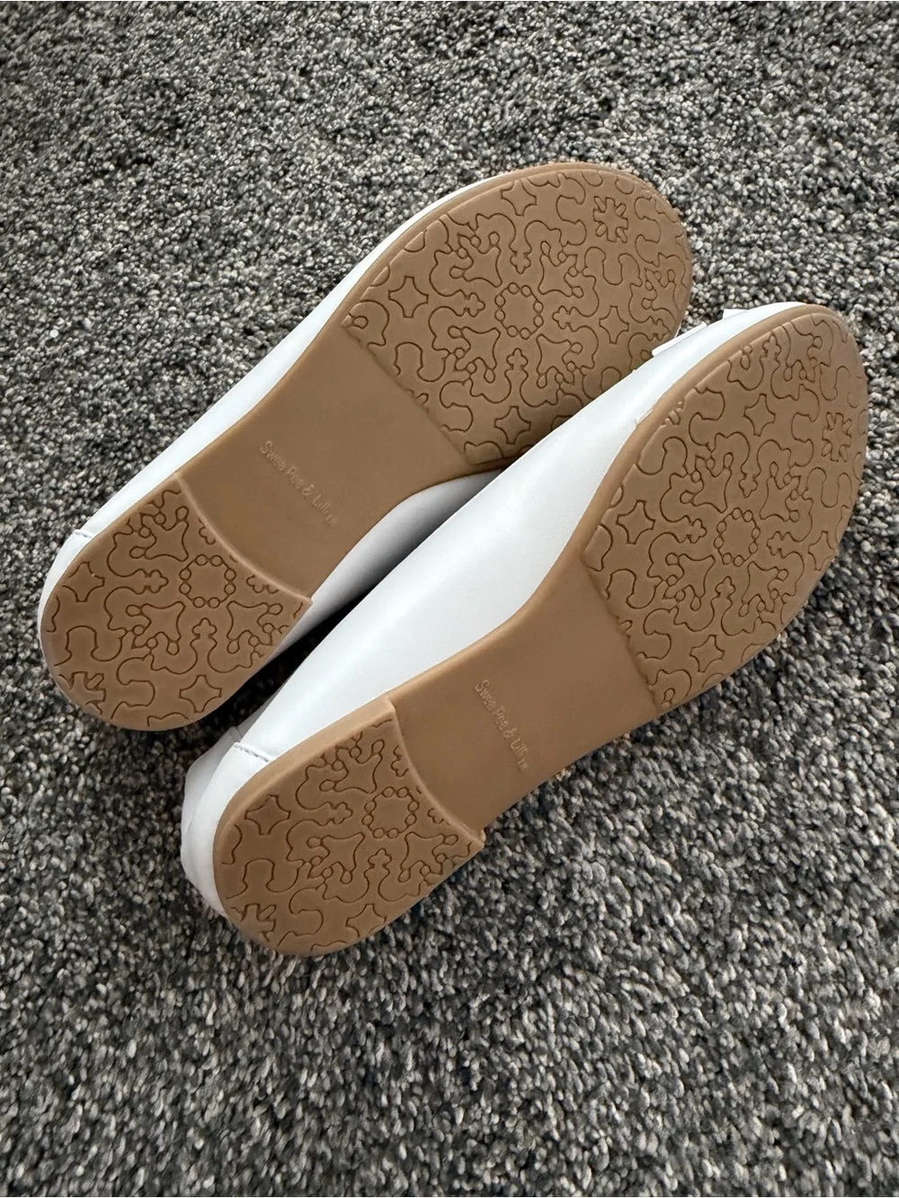 Sugar, Pea & Lilli White Girls Dress Flats with Beaded Rosette